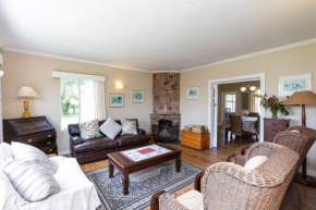 Lowestoffe Country Lodge - Walnut